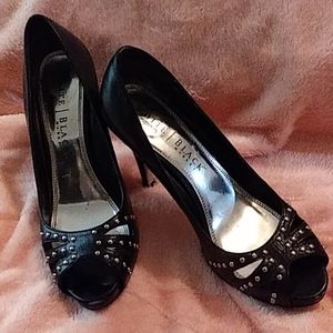 WHBM pumps